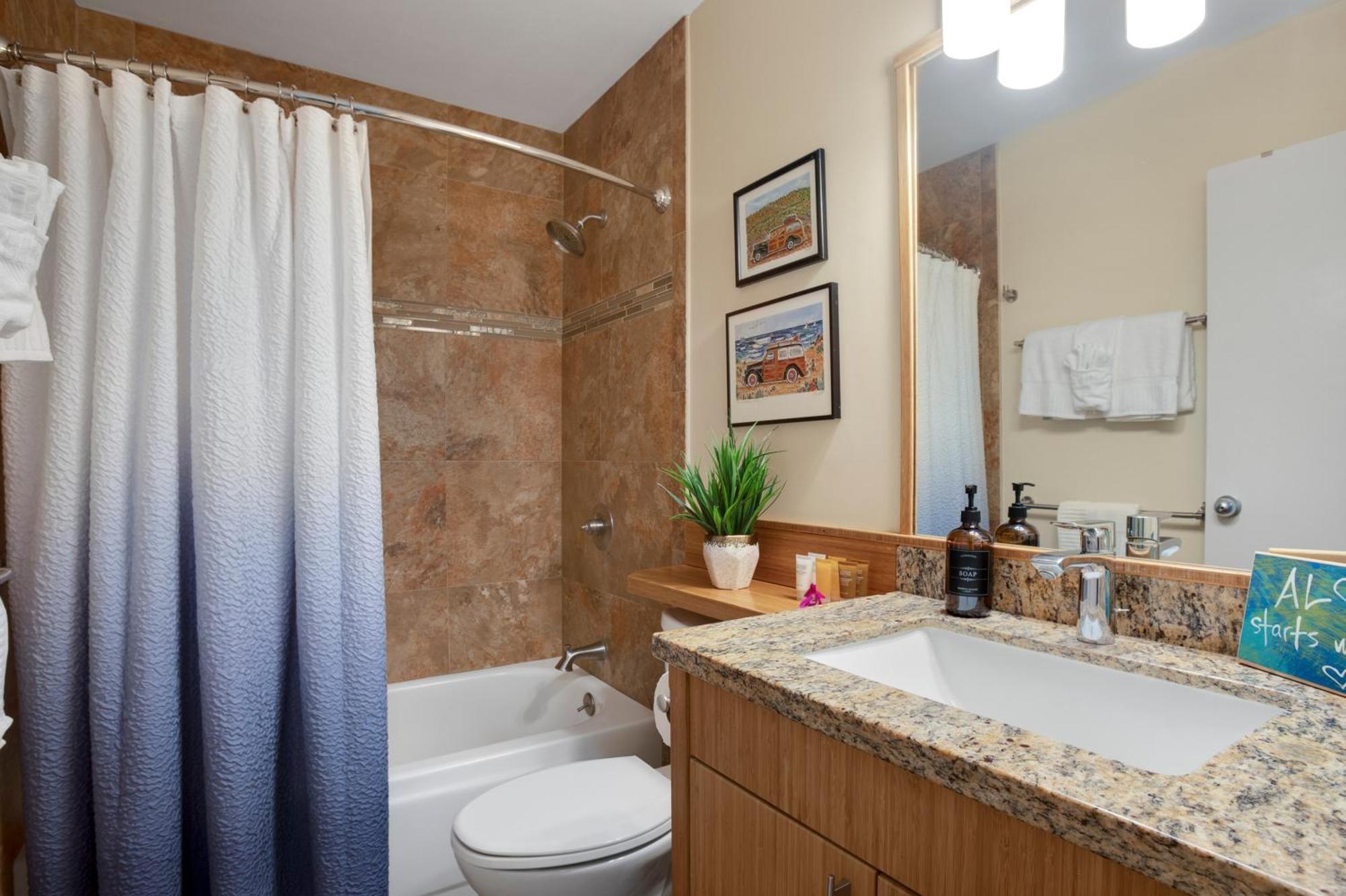 Beautiful 2Br 2Ba With Panoramic Ocean Views, Wifi, Free Parking! Кихеи Екстериор снимка